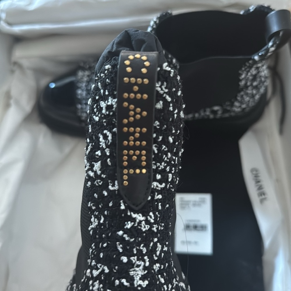 Chanel Tweed Boot - Picture 4 of 5